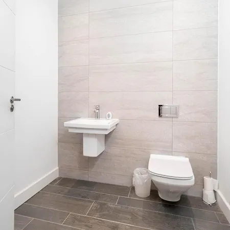 Ultimate Luxury Penthouse - Rooftop Terrace - Air Conditioning - Secure Parking - Long Term Only * Birmingam